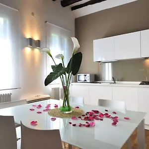 https://cannaregio-suite-colleoni-holidays.hotelinveneto.com